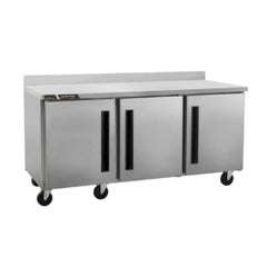 CONGELADOR CENTERLINE CLUC-72F-SD-WTLRR | Congelador Bajo Barra Mesa Trabajo | 18.80 Pies Cúbicos | 3 Puertas Sólidas | Acero Inoxidable | Restaurante Cafetería Bar